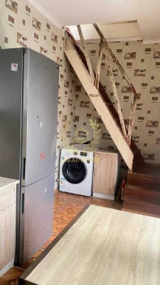Продаж виділиної частини (17/30) будинку на Виноградарі