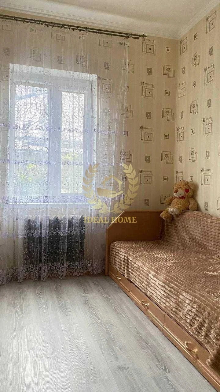 Продаж виділиної частини (17/30) будинку на Виноградарі