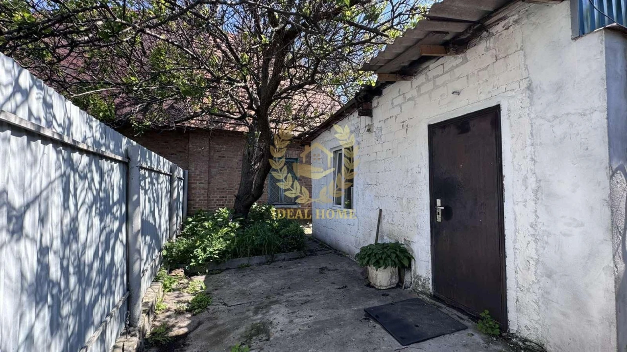 Продаж виділиної частини (17/30) будинку на Виноградарі