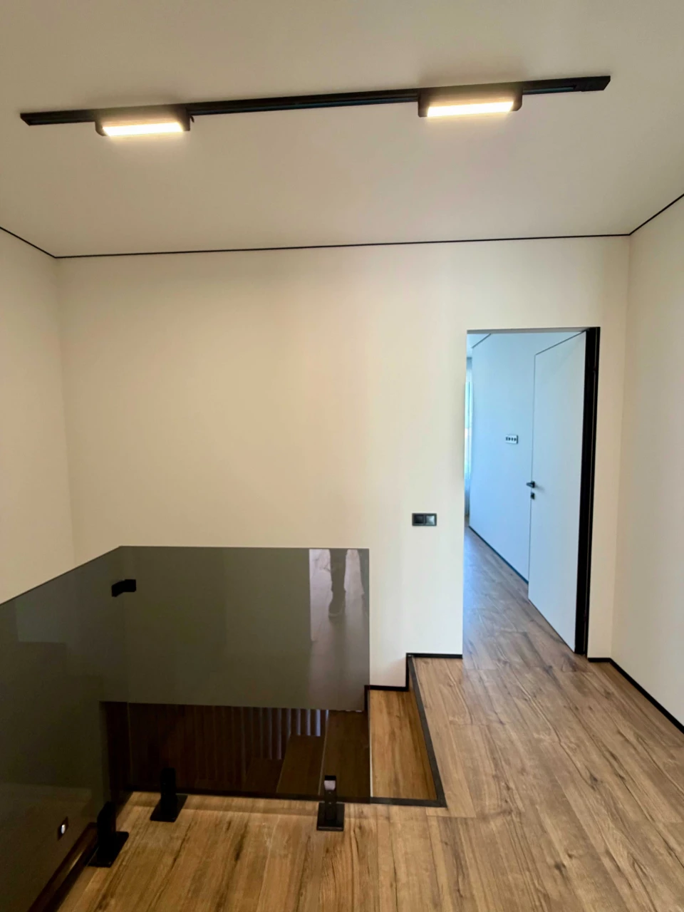 Продаж Таунхаусу у Києві біля озера Мартишів 120 м² Осокорки