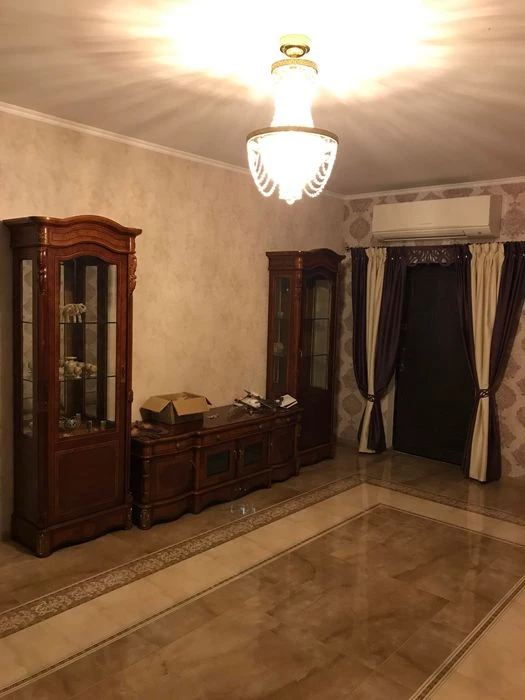 Продам приватний будинок в Бортничах