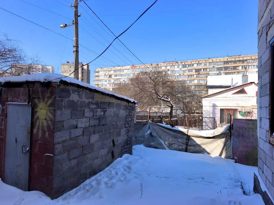 Будинок. Київ, Віктора Дубровського пров.