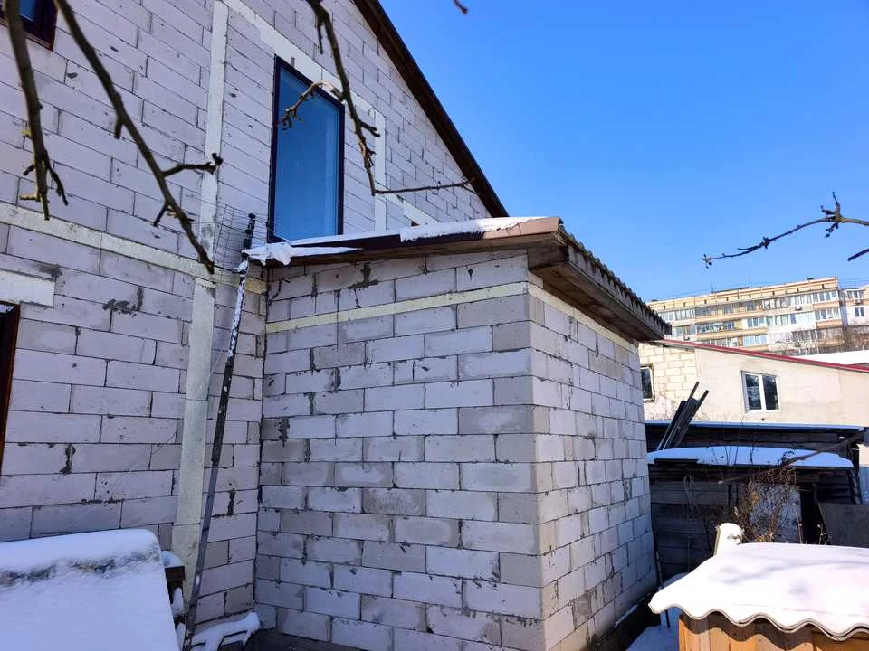 Будинок. Київ, Віктора Дубровського пров.