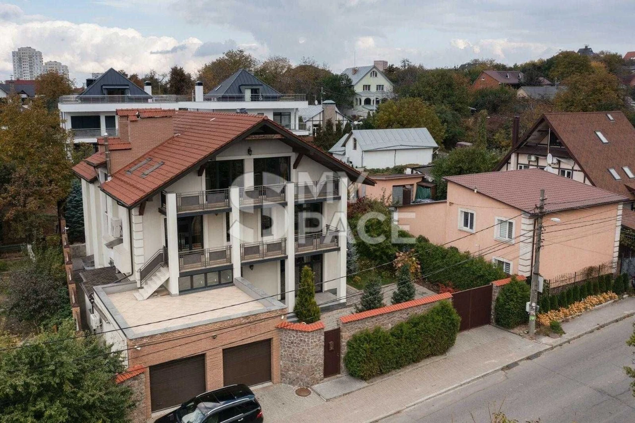 Продаж будинку 550м2 Добрий Шлях Голосієво Заремби Рильськог