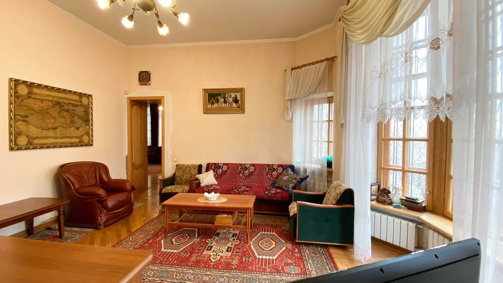 Київ, Святошинский р-н, Катеринівка мкрн, Сулимівська (Жовтн