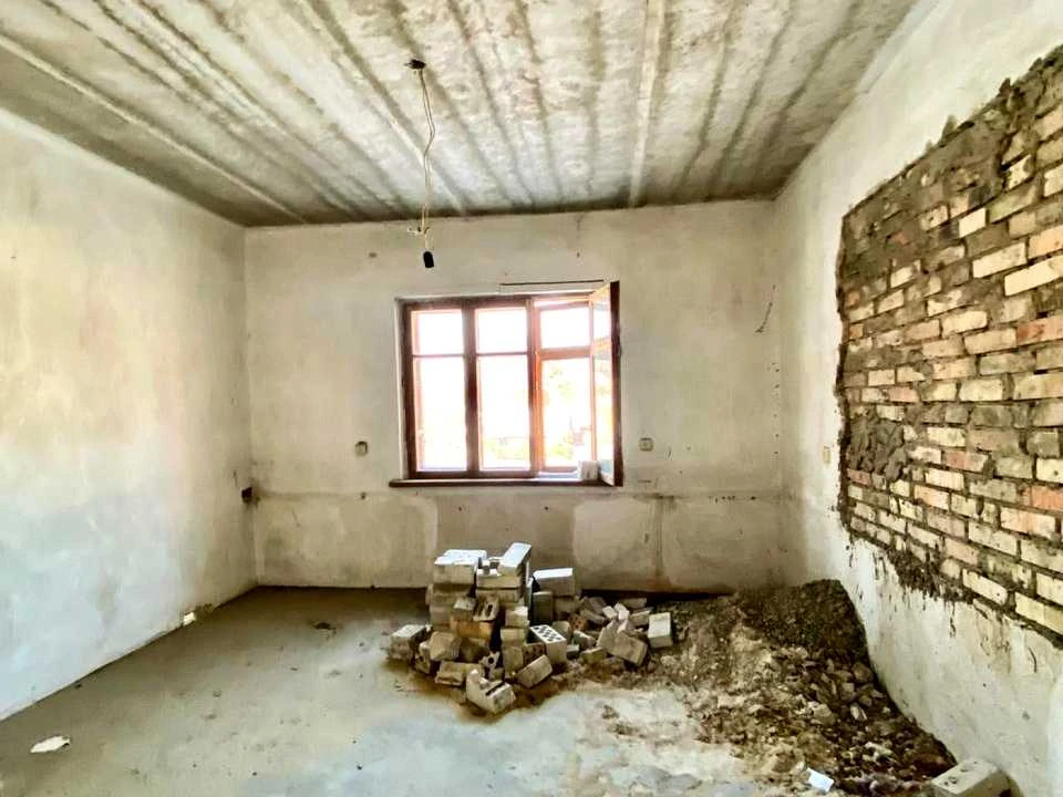 Будинок. Київ, Сергія Світославського вул. (Чкалова)