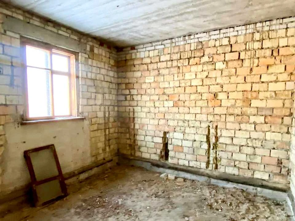 Будинок. Київ, Сергія Світославського вул. (Чкалова)