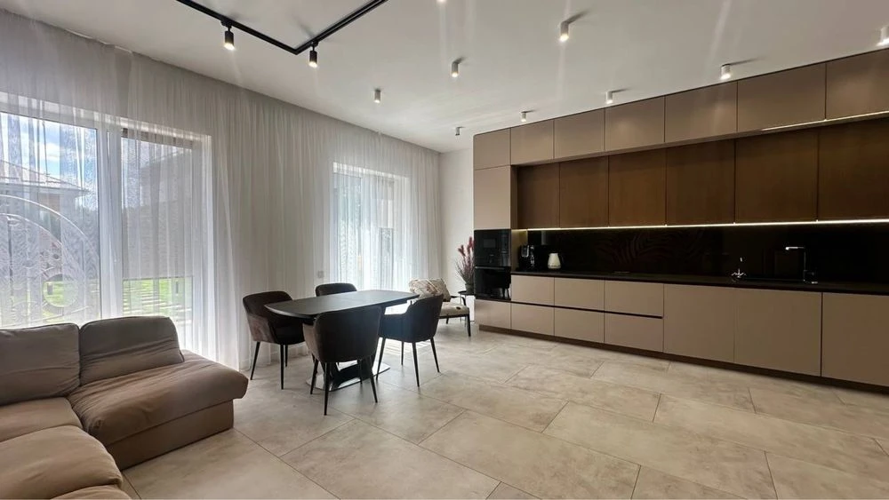 Продаж БУДИНКУ з РЕМОНТОМ! 4 сотки, Київ, Лікоград