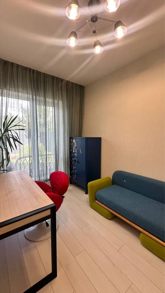 Продаж БУДИНКУ з РЕМОНТОМ! 4 сотки, Київ, Лікоград