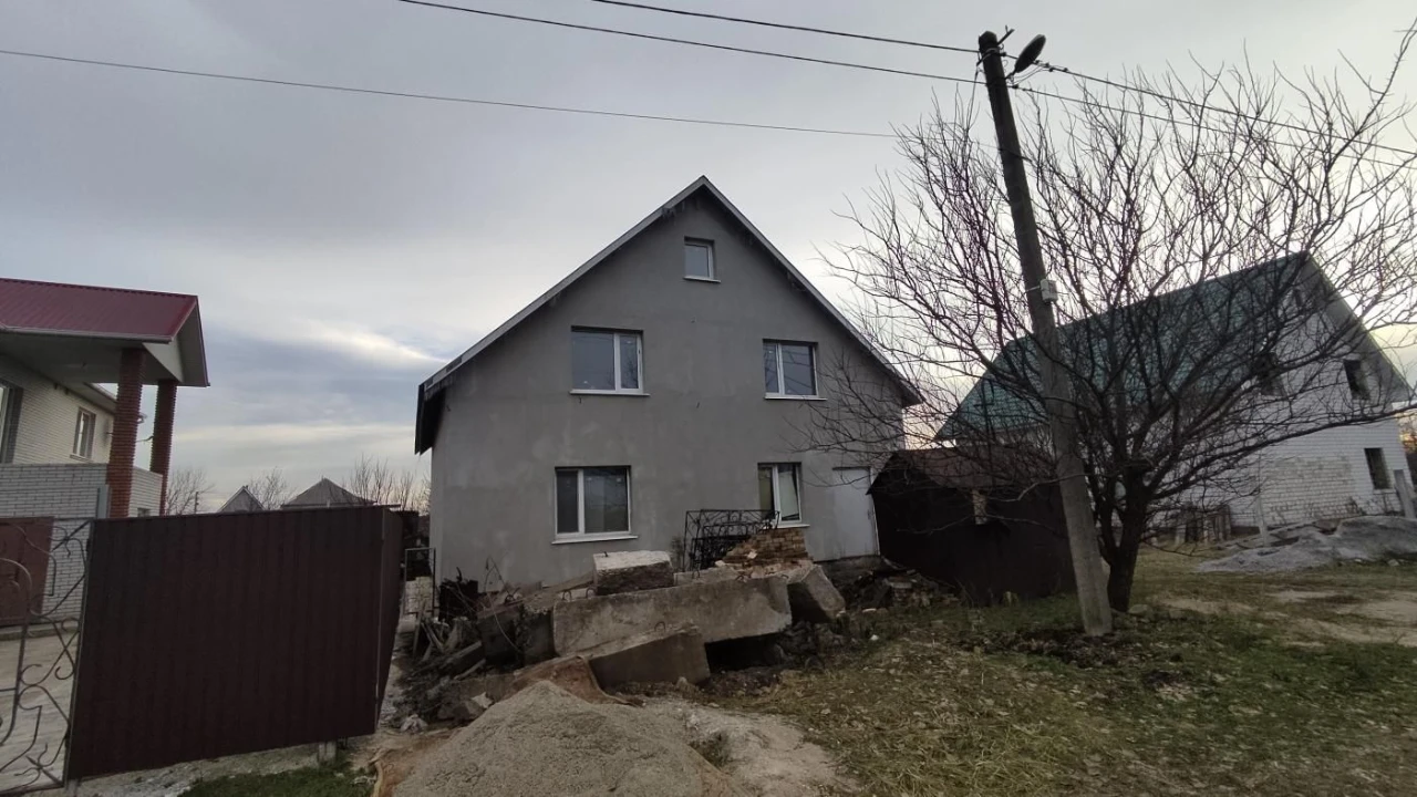 Продается в Таромском Новый Дом, 2-х этажный, 200 м.кв