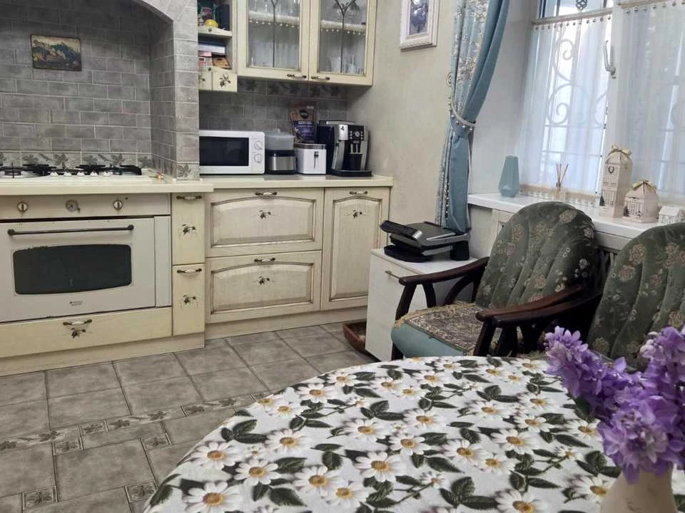 Будинок. Дніпро, Євгена Вирового вул. (Кочкіна)