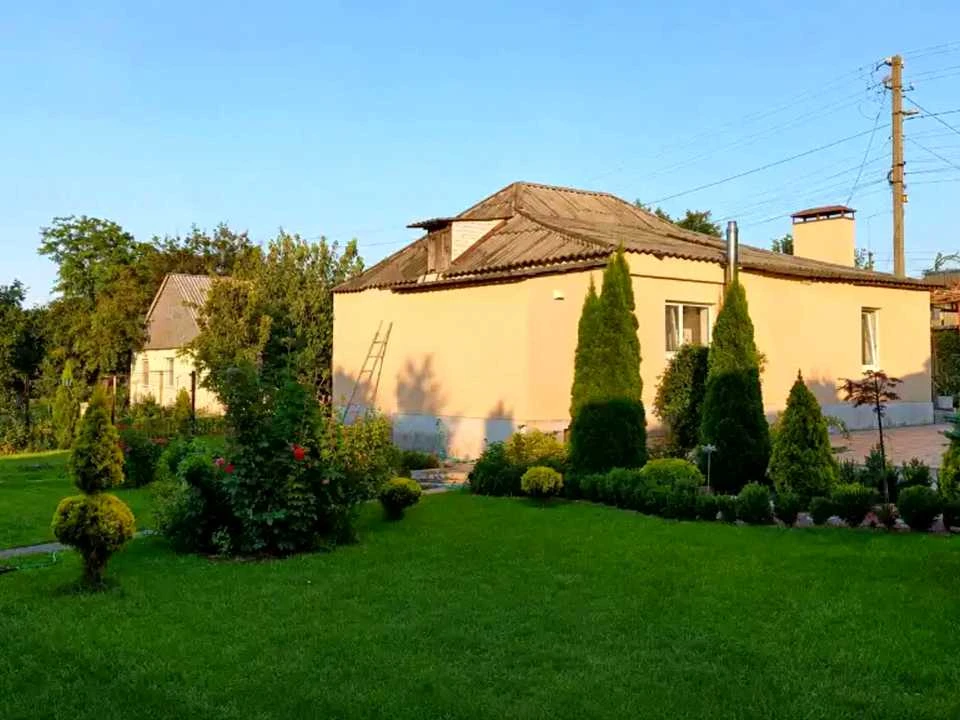 Будинок. Дніпро, Лютнева вул.