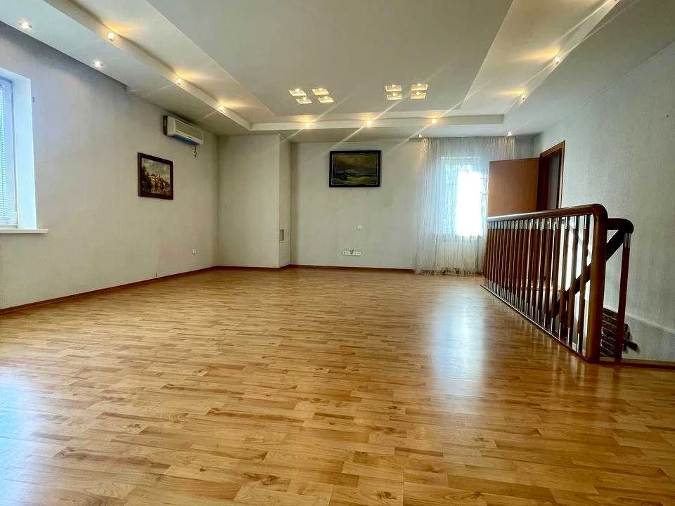 Будинок. Дніпро, Лавандова вул. (Петра Сиротиніна)