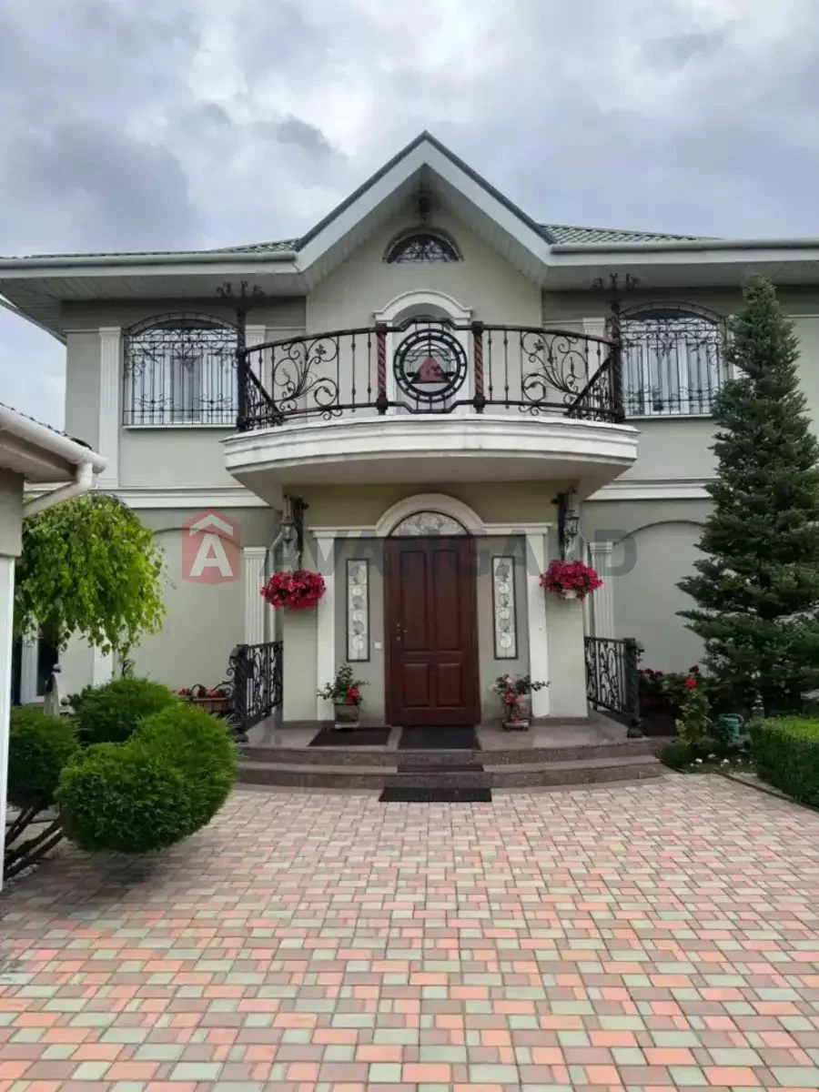 Роскошный дом 310 м кв в Днепре .Баня, сауна, зимний сад и с