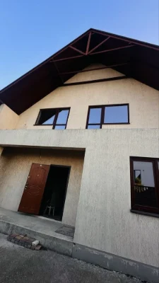 Будинок 237 м² на Перемозі-6 | 10 соток | Термодім |