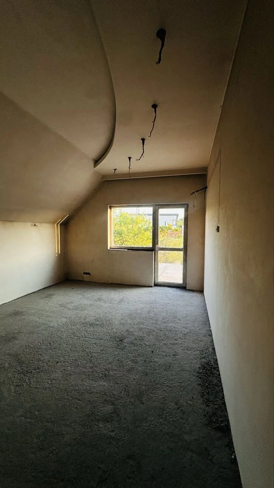Будинок 237 м² на Перемозі-6 | 10 соток | Термодім |