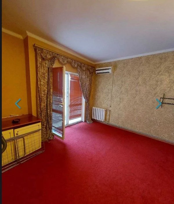 Продам двоповерховий будинок в Краснопіллі.
