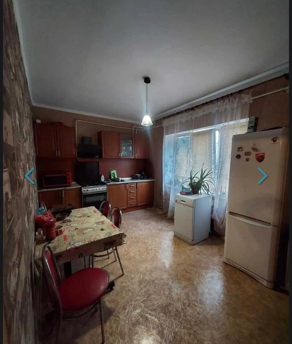Продам двоповерховий будинок в Краснопіллі.