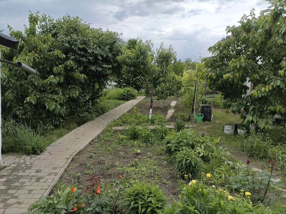 Продам будинок на ж.м.Перемога,6