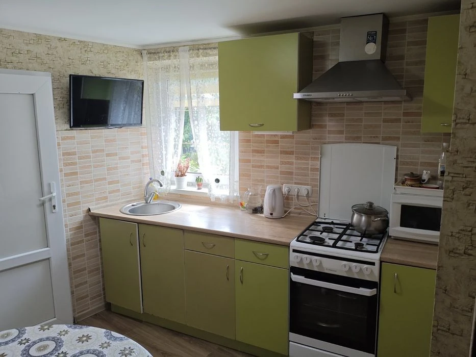 Продам будинок на ж.м.Перемога,6