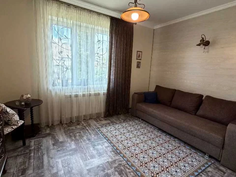 Будинок. Дніпро, Варварівська вул.