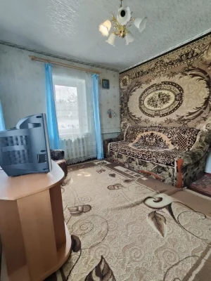 Продам пол дома Диевка-1