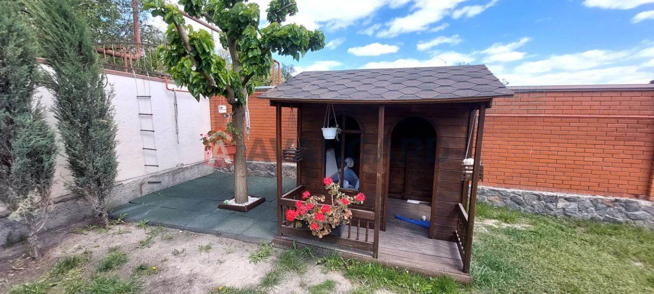 НОВЫЙ ДОМ 215м.кв.SPA комплекс (67м.кв).10 соток 220000$