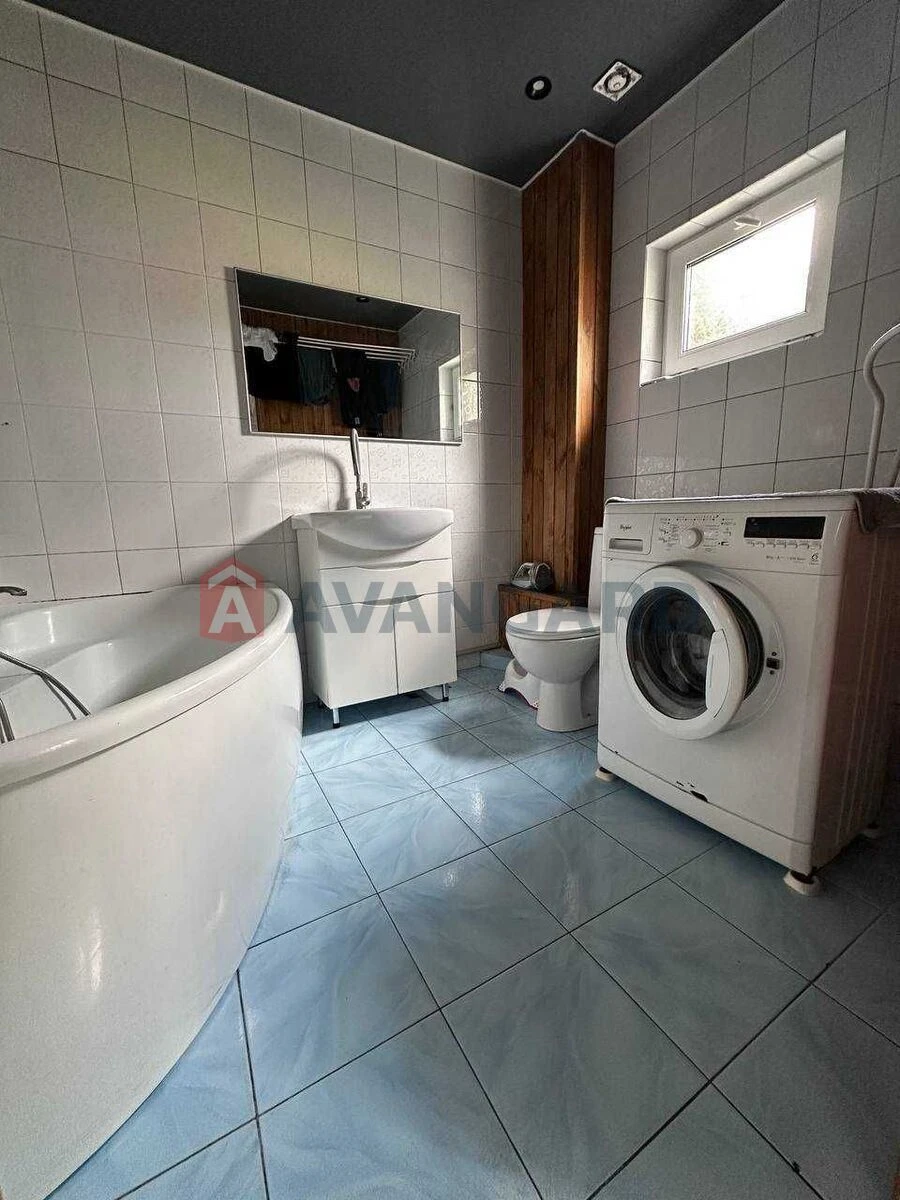 Продам 2этажный дом с ремонтом, жм Солнечный, р-н Вавилона,