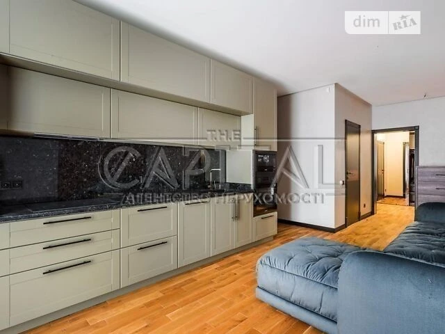 Sale of 3-room apartment 87 sq. m. on Mykhayla Maksymovycha 24 B street