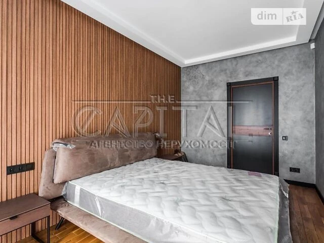 Sale of 3-room apartment 87 sq. m. on Mykhayla Maksymovycha 24 B street