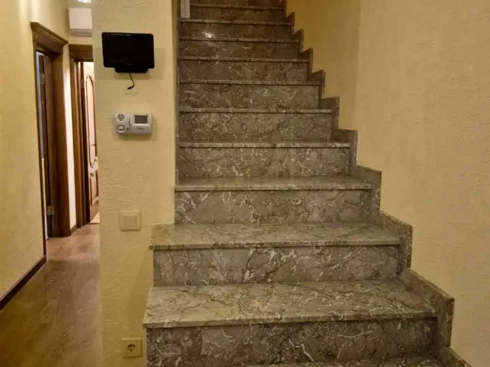 Будинок. Дніпро, Карабінівська