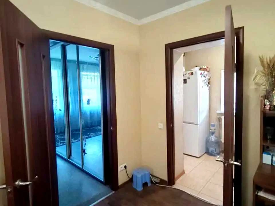 Будинок. Дніпро, Радісна вул.