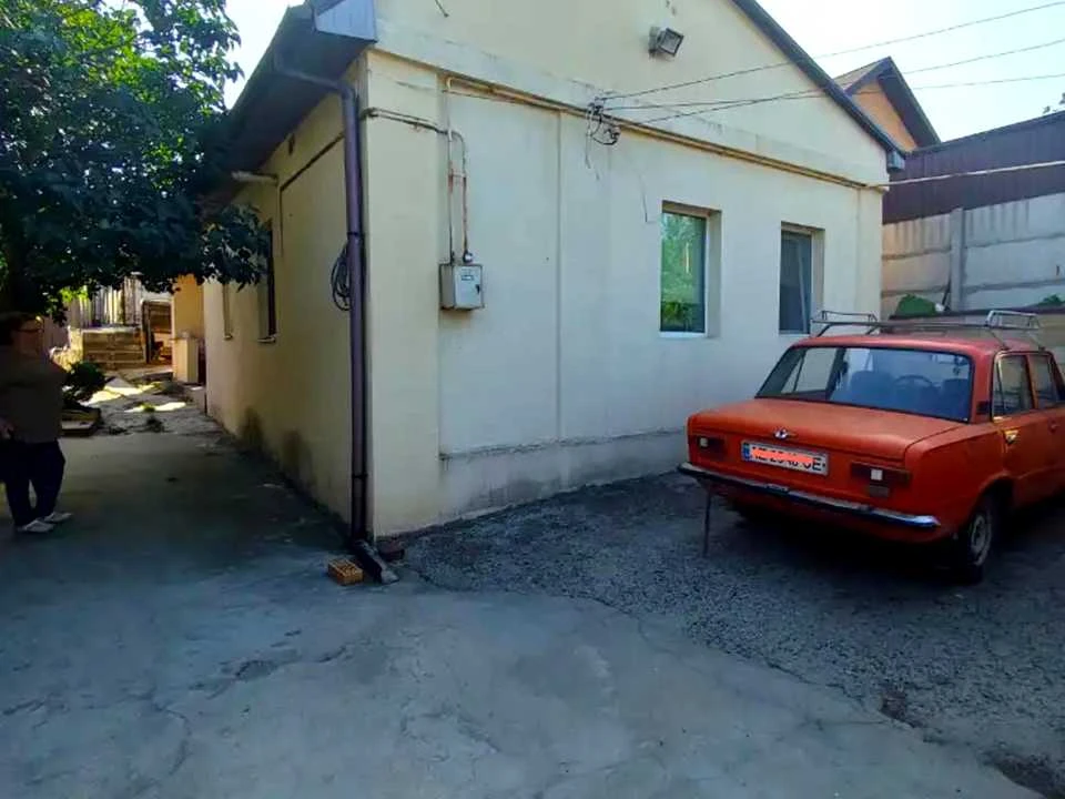 Будинок. Дніпро, Радісна вул.
