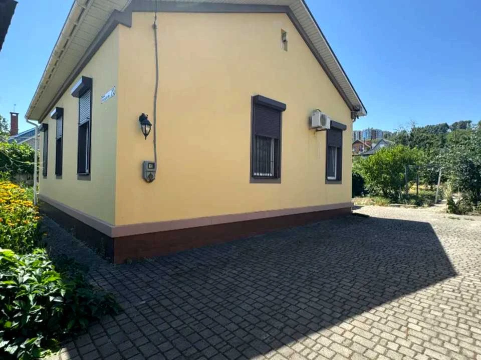 Будинок. Дніпро, Єреванська вул.