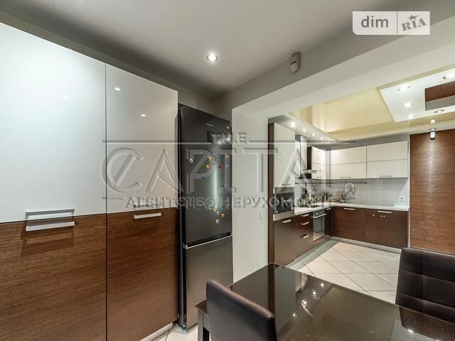 Sale of 2-room apartment 87 sq. m. on Oleksandra Arkhipenka St. 2/1