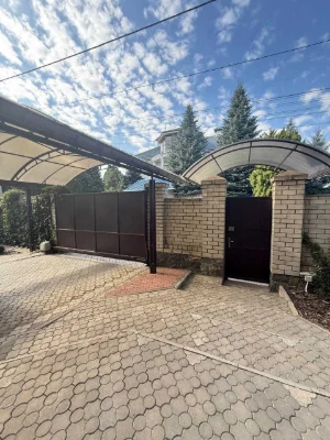 продам дом 540 м2 г.Днепр правый берег