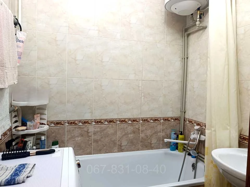 Будинок. Дніпро, Незламна вул. (Петрозаводська)