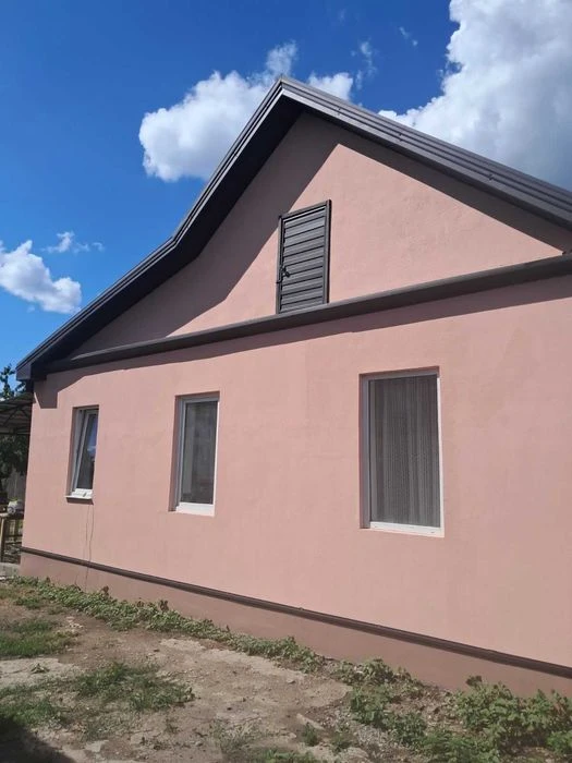 Продам дом, участок 8 сот, новый евроремонт, газ. Улица Киев