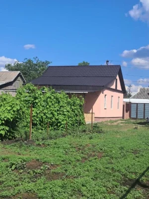 Продам дом, участок 8 сот, новый евроремонт, газ. Улица Киев