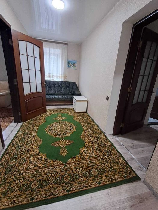 Продам дом, участок 8 сот, новый евроремонт, газ. Улица Киев