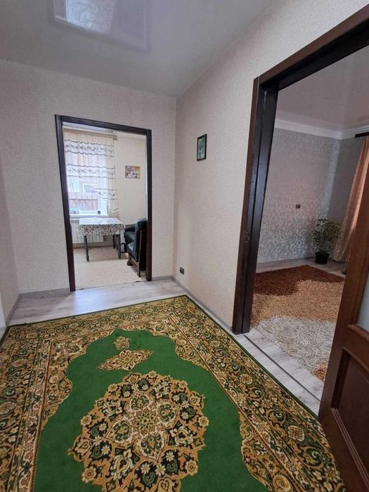 Продам дом, участок 8 сот, новый евроремонт, газ. Улица Киев
