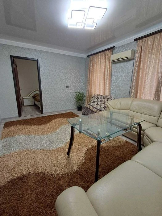 Продам дом, участок 8 сот, новый евроремонт, газ. Улица Киев
