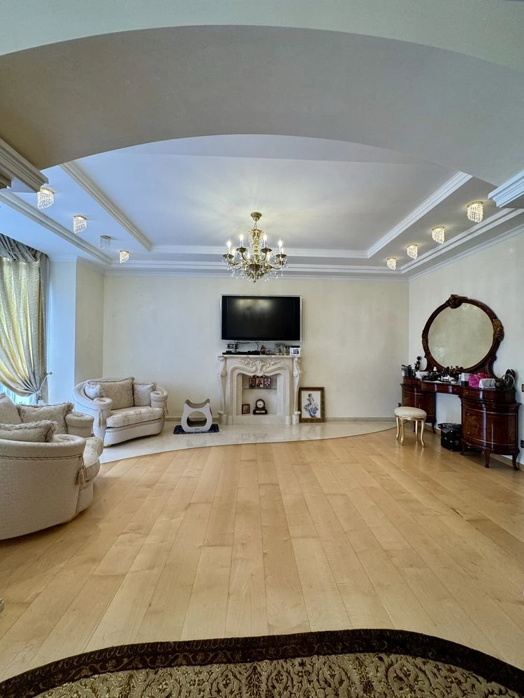 Продам Таунхаус 410 м² | пр. Науки | Ирпенская | Газовое ото