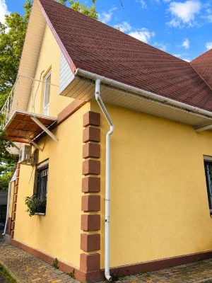 Продам сучасний власний будинок Новакодацький р-н ,вул.Гладч