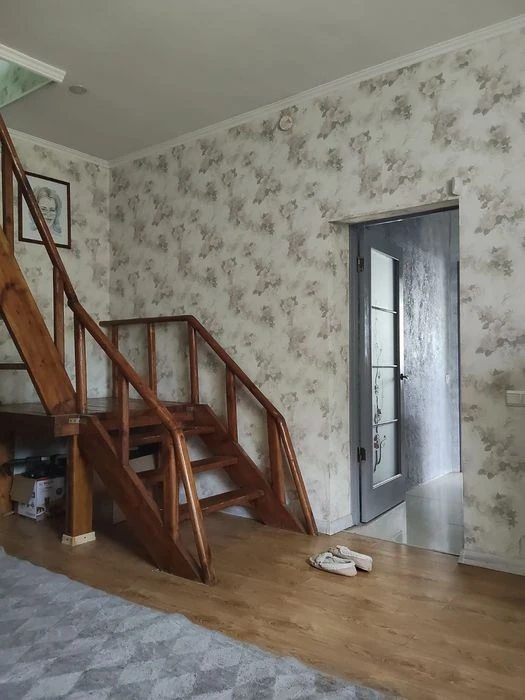 Продам сучасний власний будинок Новакодацький р-н ,вул.Гладч