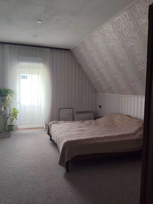 Продам сучасний власний будинок Новакодацький р-н ,вул.Гладч