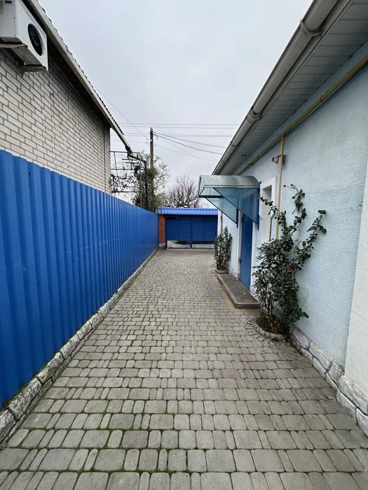 Sale of two houses on one plot, on Stratosverna Street