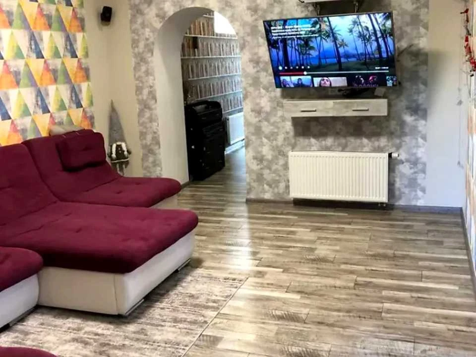 Будинок. Дніпро, Полковника Горленка вул. (Революційна)