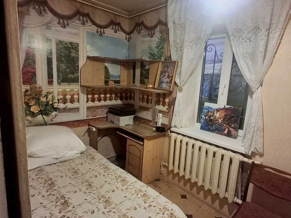 Будинок. Дніпро, Золотоосіння вул. (Жовтнева)