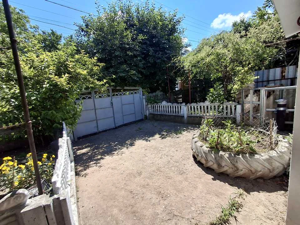 Будинок. Дніпро, Золотоосіння вул. (Жовтнева)